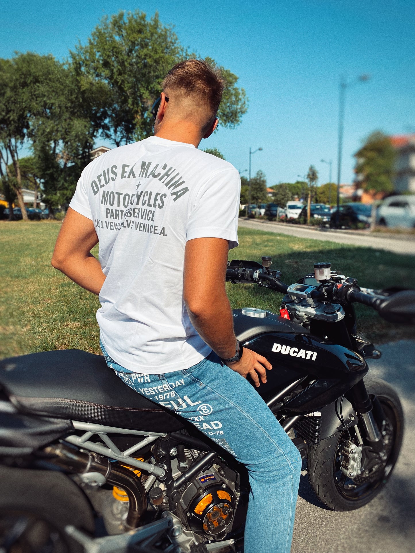 Venice Address White